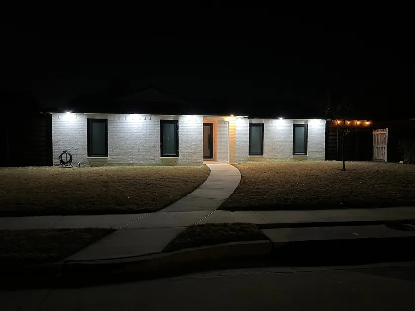 Paradise Mid-City - Image 1