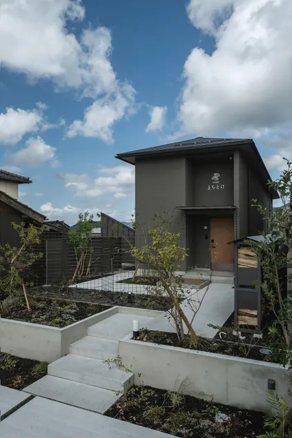 [Machitoke Taisha] Double bed + single bed + Japanese-style room (4 futons) - Image 1