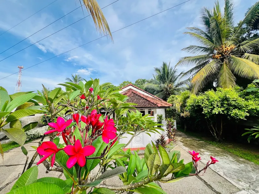 Treat Villa Tangalle - Image 1