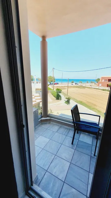 Oliva Beach Hotel - Image 1