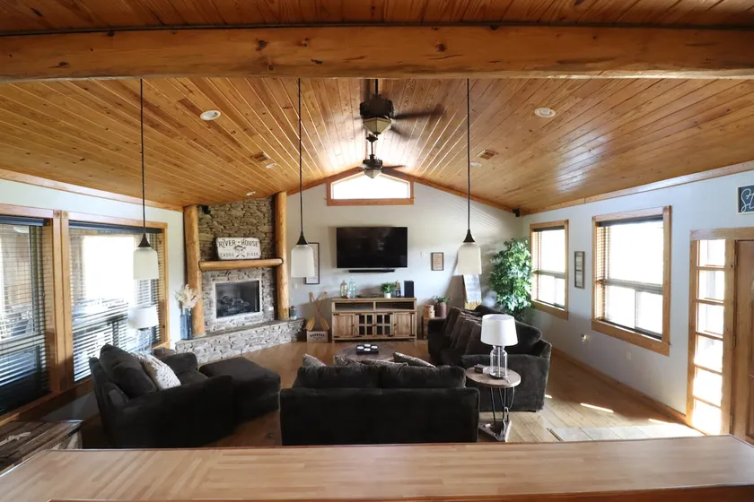 Spacious Retreat on Caddo River, Amity - Image 1