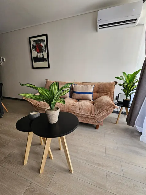 Apartment 6 steps from Moneda - Image 1