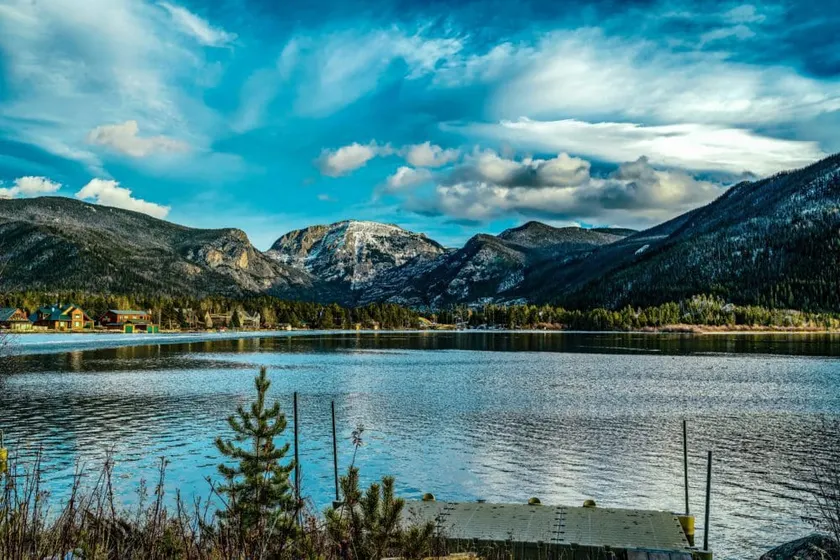 Elk Run Cabin|Steps to Lake|In town|5 min to RMNP - Image 1
