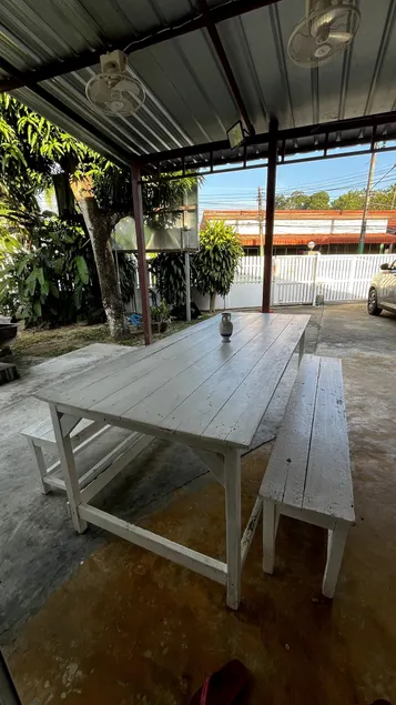 Simple living near NaiHarn beach - Image 1