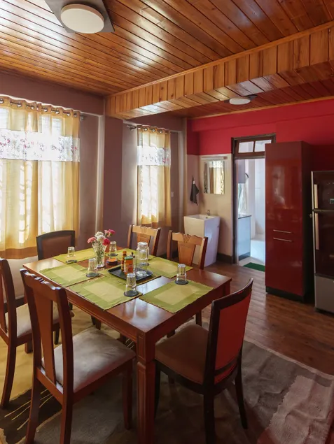 3BHK self service apt in Darjeeling near Mall Road - Image 1