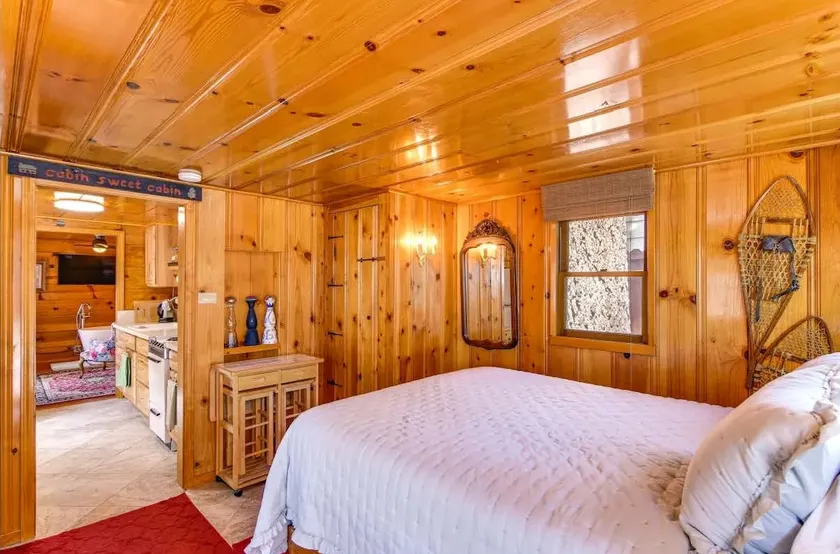 Cozy Little Red Cabin Next to Cave Rock Lake Tahoe - Image 1