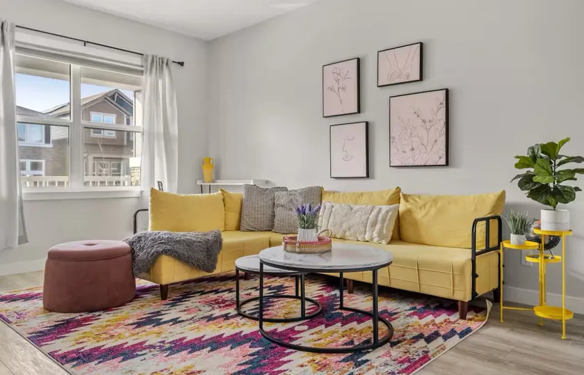Lux Modern 3 Bed Home | Family Friendly | BDRM AC - Image 1