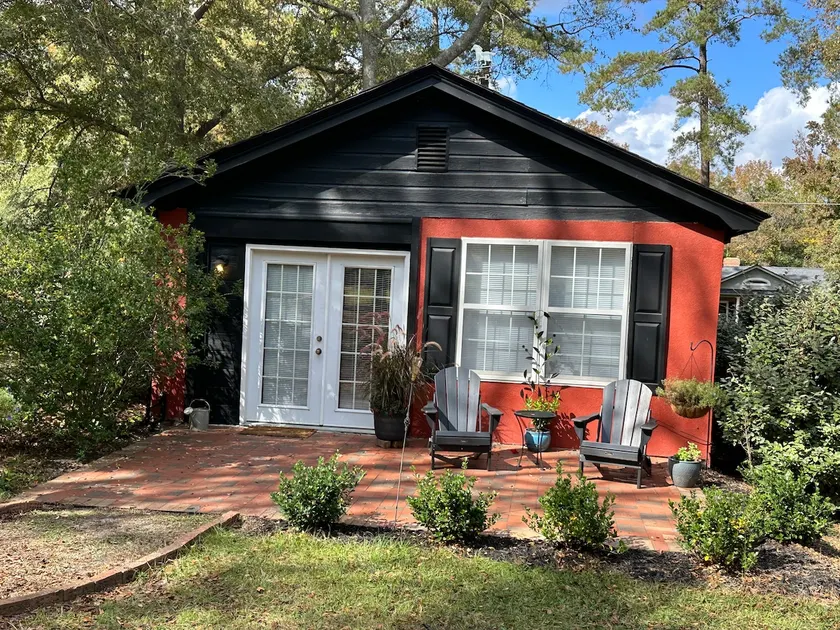 The Little Cottage, Stateburg - Image 1
