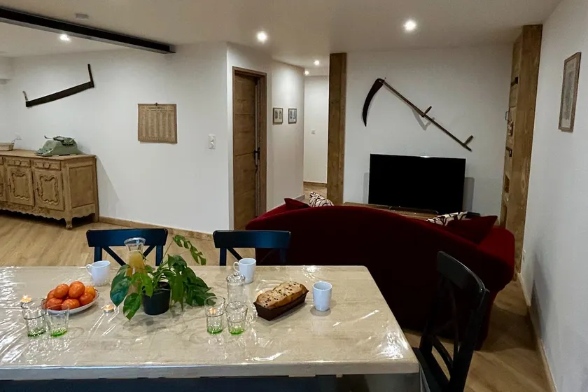 4-person apartment, the good old days - Image 1
