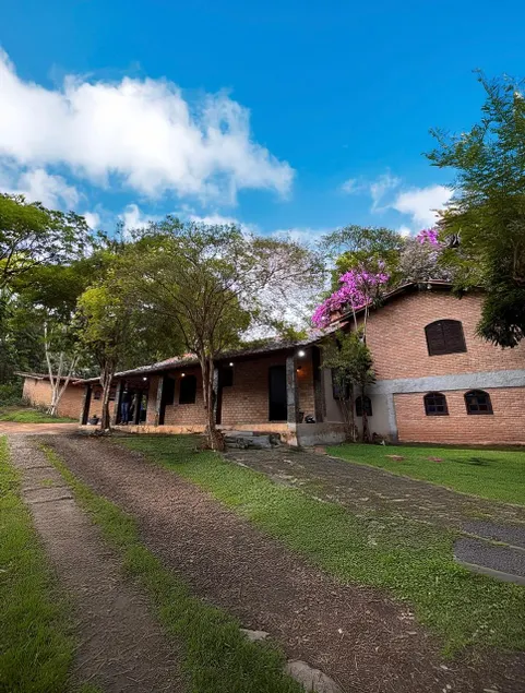 Meio do Mato Farmhouse - Betim - Image 1