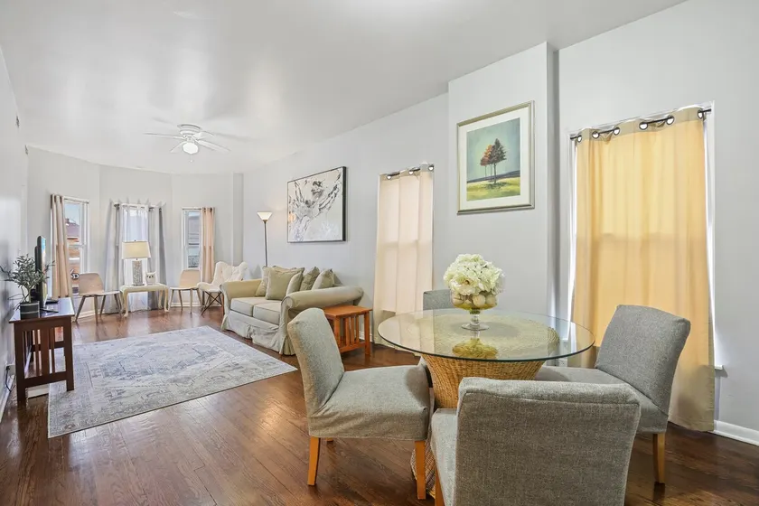 Downtown Brookfield Getaway! - Image 1