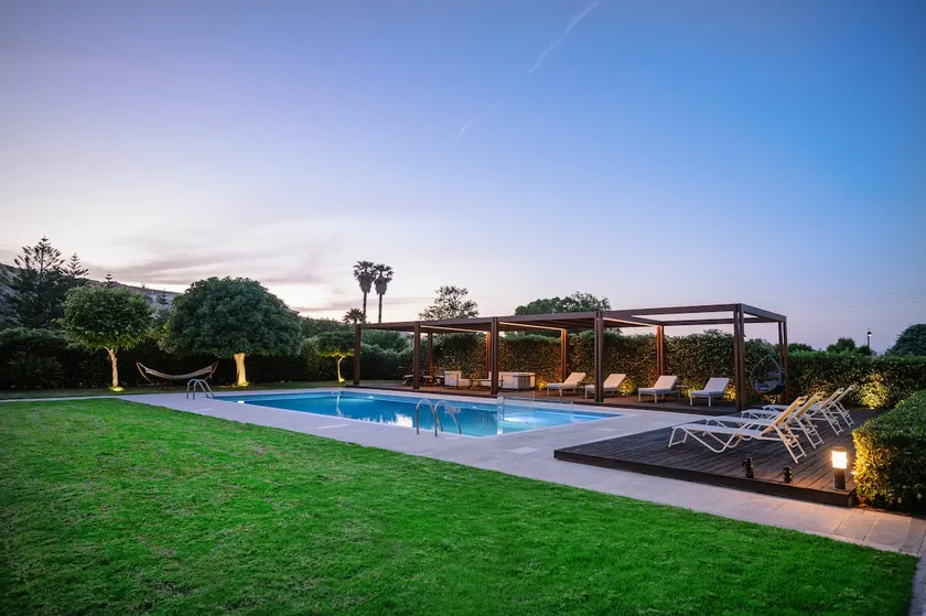 BlueGreen Villa - Image 1