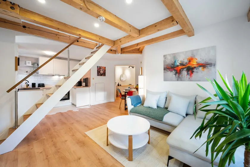 Great duplex apartment | Balcony | Workplace - Image 1