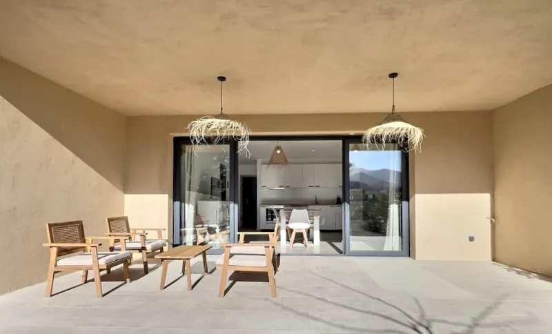 T2 Wohnung in Residenz mit Pool 400 m vom Strand von Lozari - Image 1