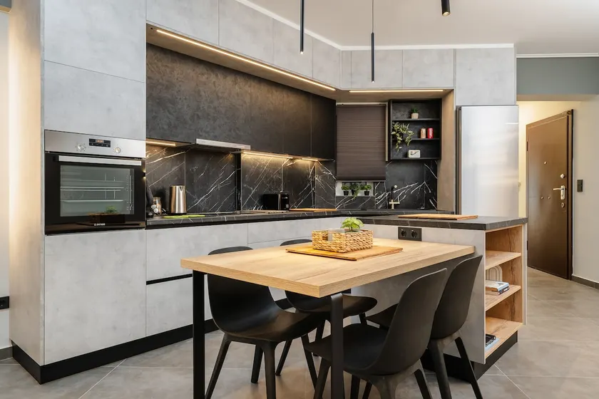 Stylish 1BD Apt in Elliniko - Image 1
