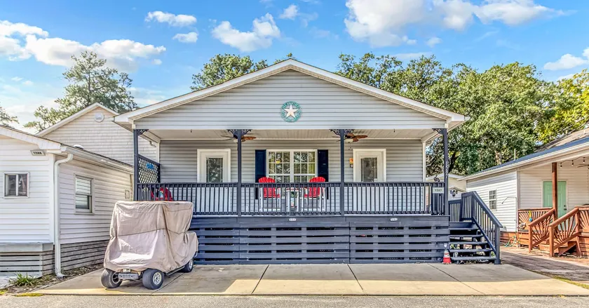 Ocean Lakes Cozy and Updated Beach Cottage - Image 1