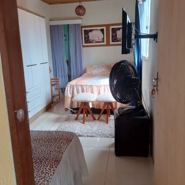 Apartment with 1 bedroom, kitchen, bathroom and living room. - Image 1