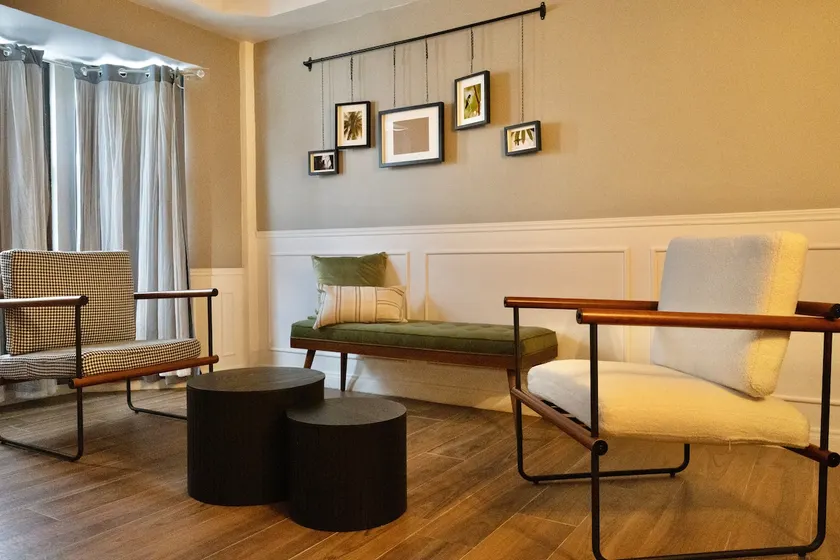 The Gabourel House - Hummingbird Suite - Image 1