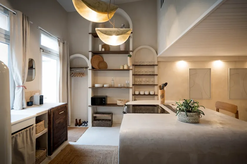 La Tête Penchée - Maison Duplex 2 Chambres et Jacuzzi - Image 1