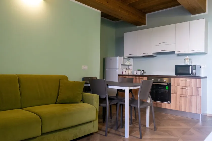 Melograno Two-Room Apartment - Image 1