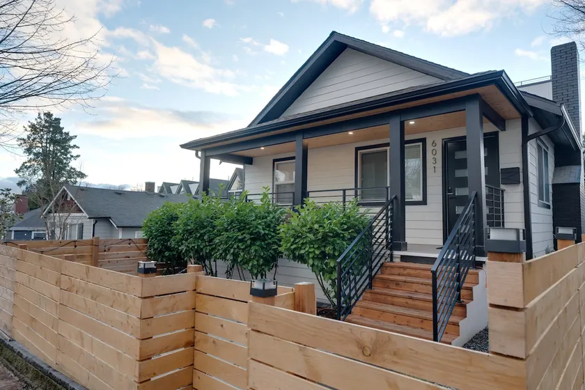 Charming Home West Seattle - Image 1