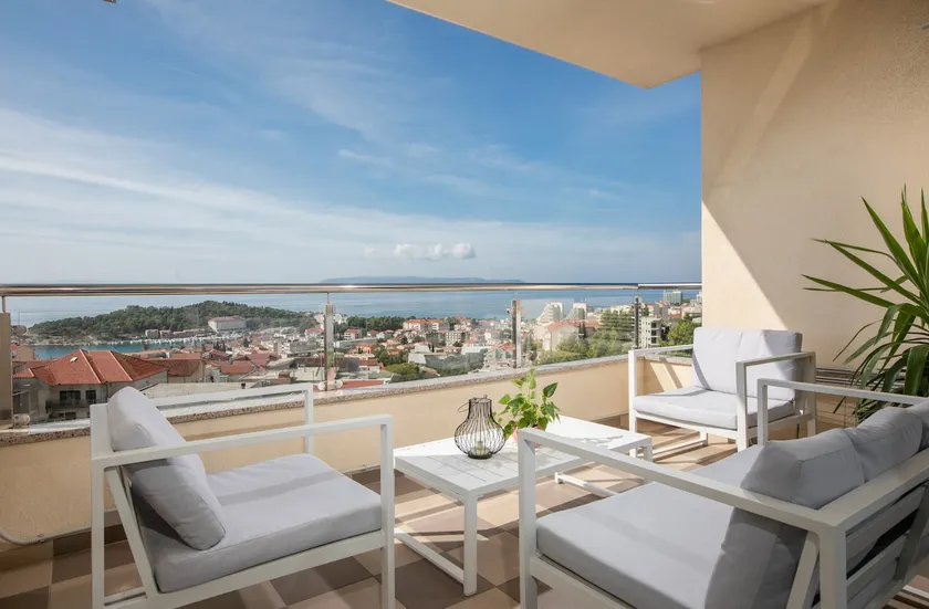 Sea View Apartments Dammi with free parking - Image 1