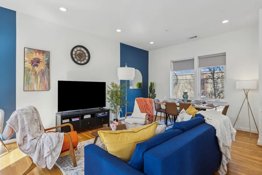 The Topaz of Dallas 2BD DownTown Walkable - Image 1