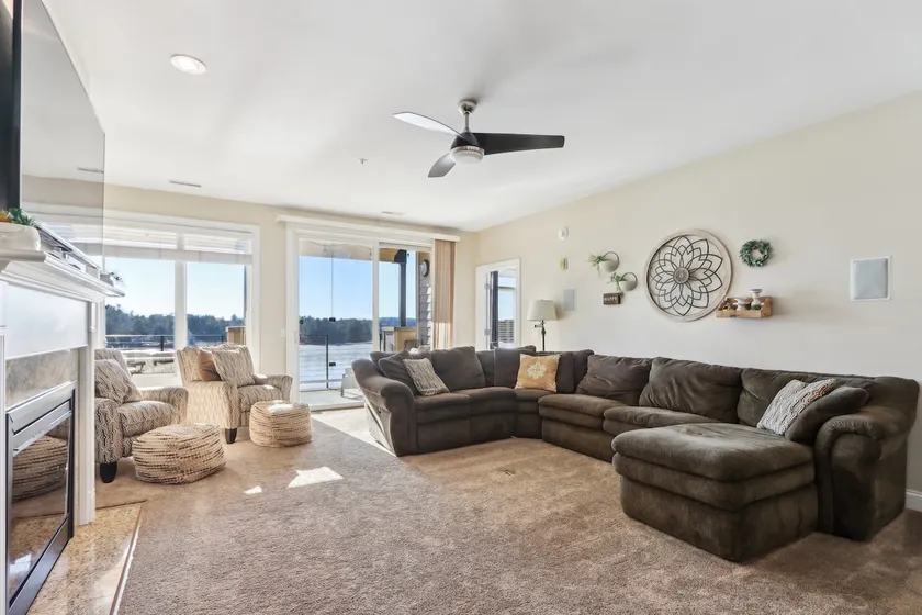 Julie's Lakefront Retreat at Delton Grand - Image 1