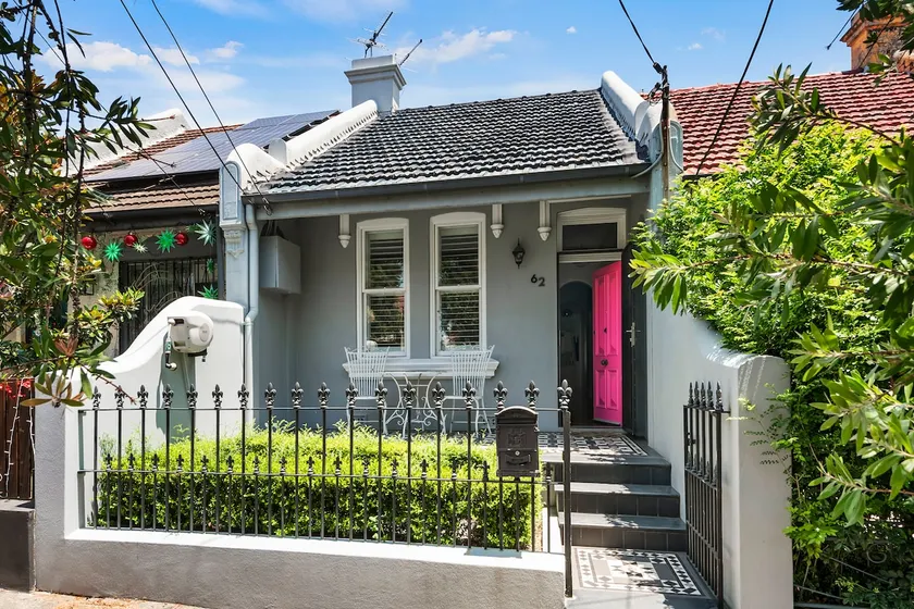 Rare Inner City Terrace House Oasis - Image 1