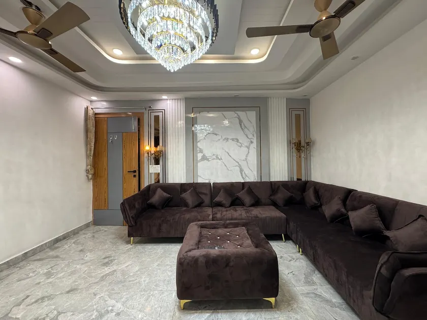 Garvik Stay - Big Family 4BHK Flat - Image 1