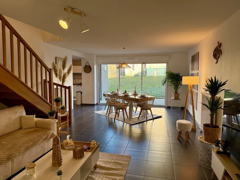 3-bedroom house with parking, near Metz city center - Image 1