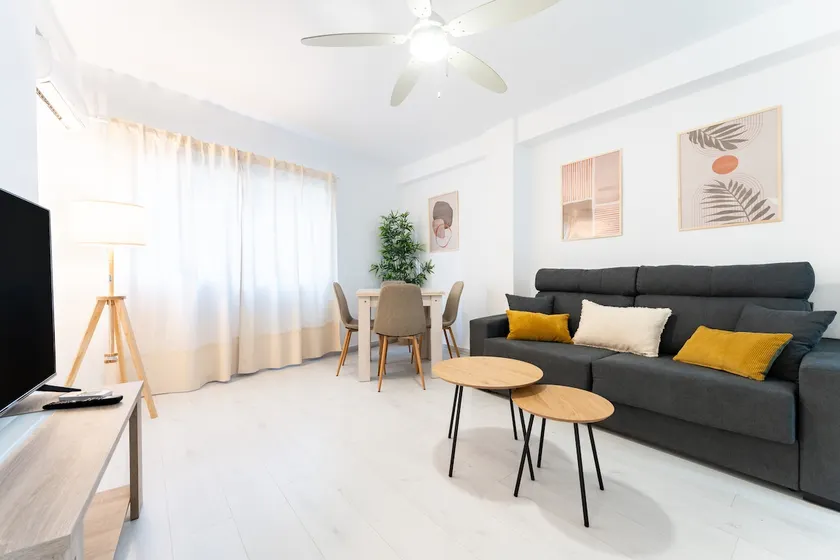 Pelayo City Center Apartment - Image 1