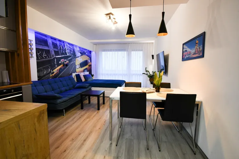 Miklós Urban Home 2 - Image 1