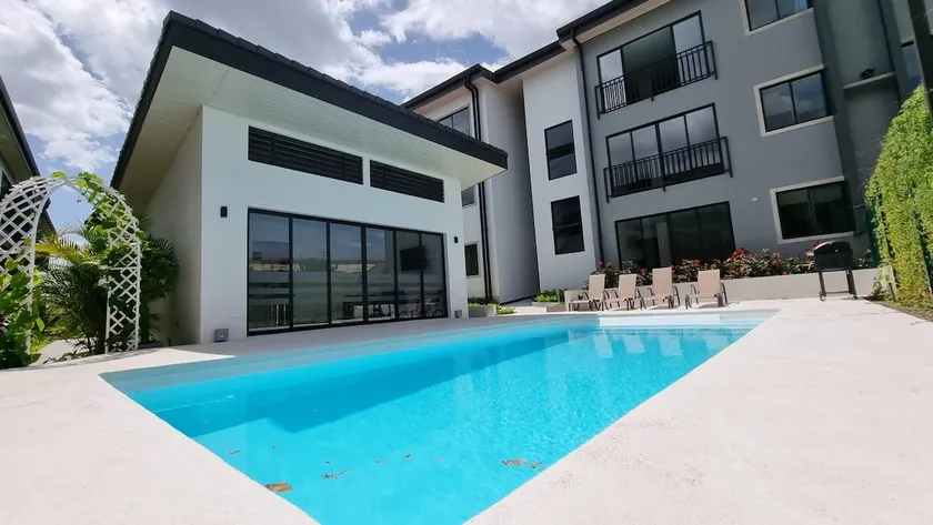 Studio with Pool and Gym 5 min. from the Airport - Image 1