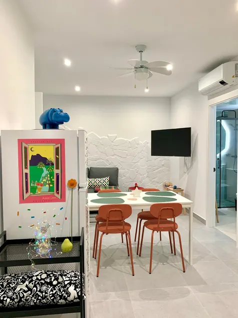 Apartamentos de Francisca, Olive Green Apartment - Image 1