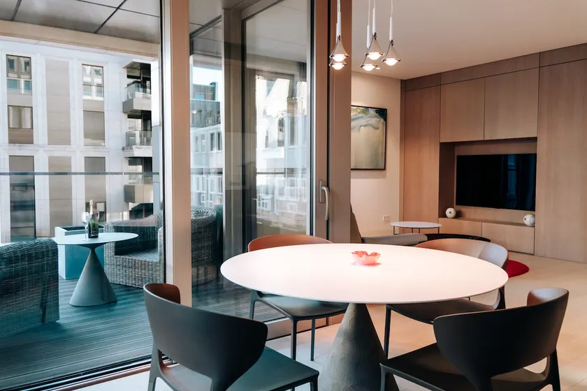 Luxe City - Modern 2BR w/Balcony - Image 1