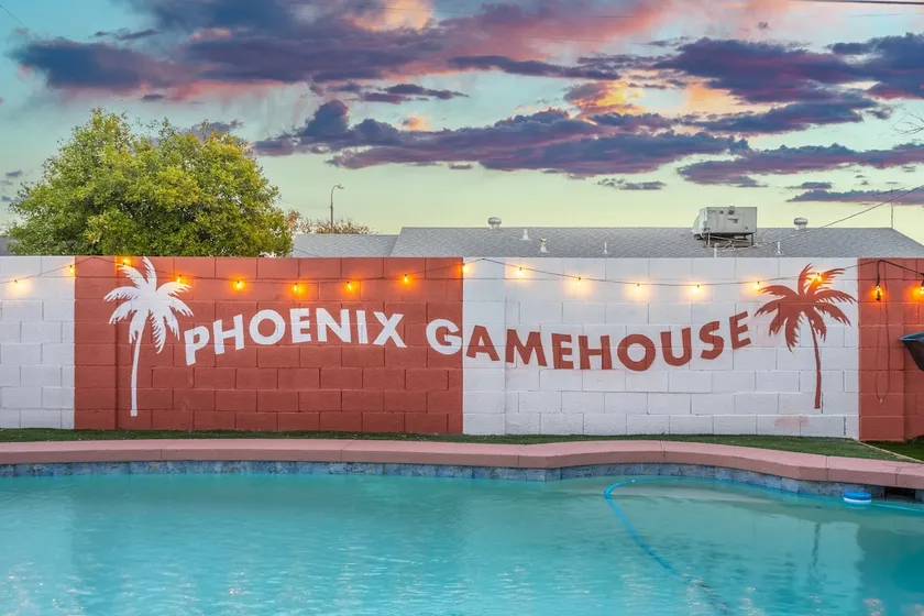 PHX Gamehouse | Pool | Golf - Image 1
