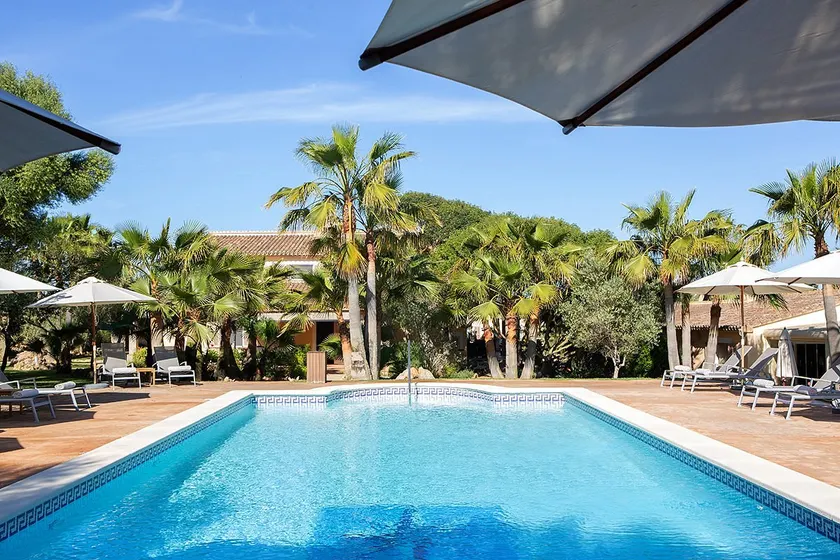 Spacious Nature Farm, Pool & Near to Sandy Beach - Image 1