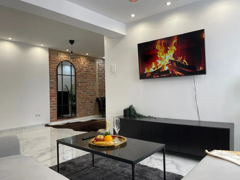 Adventure LuxusApartment - Image 1