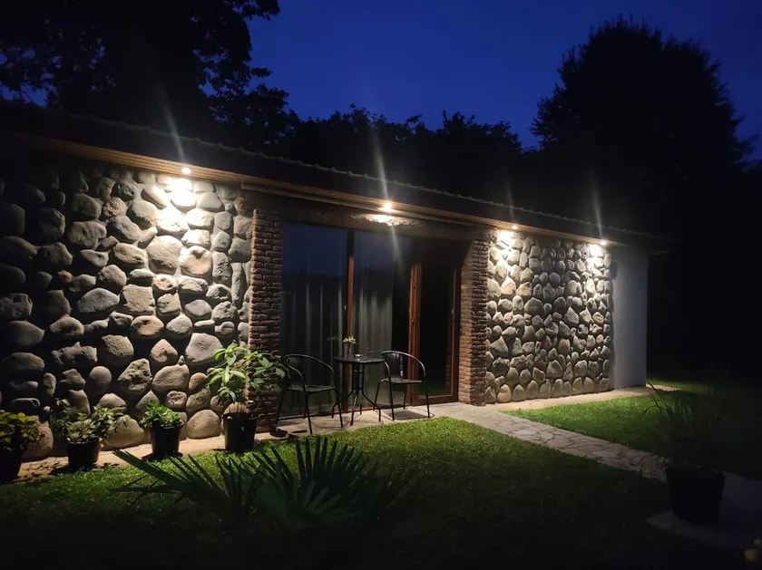 River house - Image 1