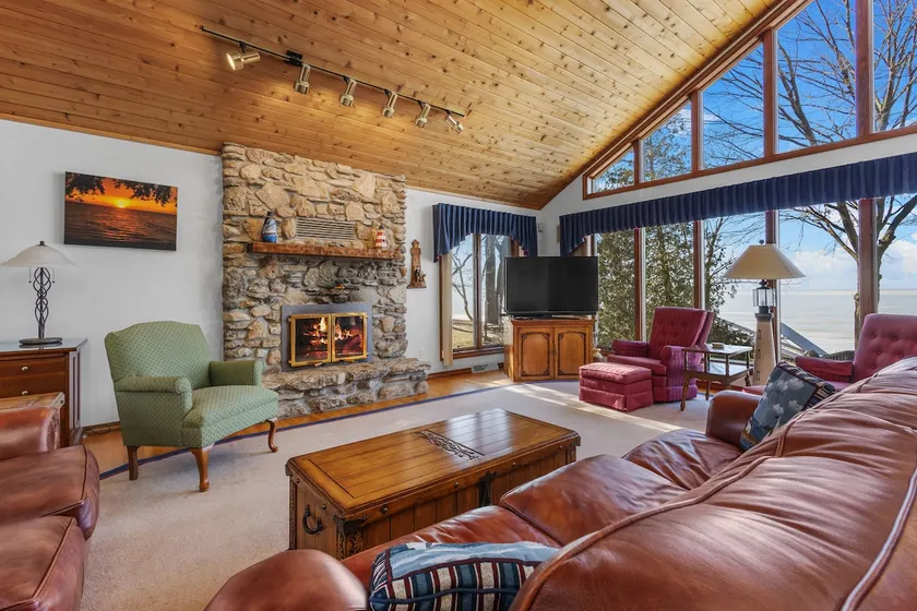 Home on the Bay in Door County - Image 1