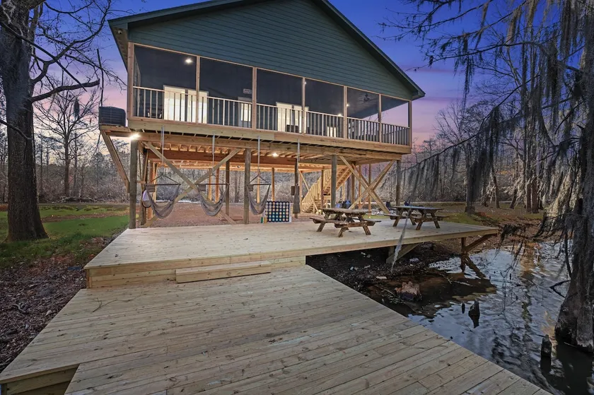 Riverbank Retreat - Image 1