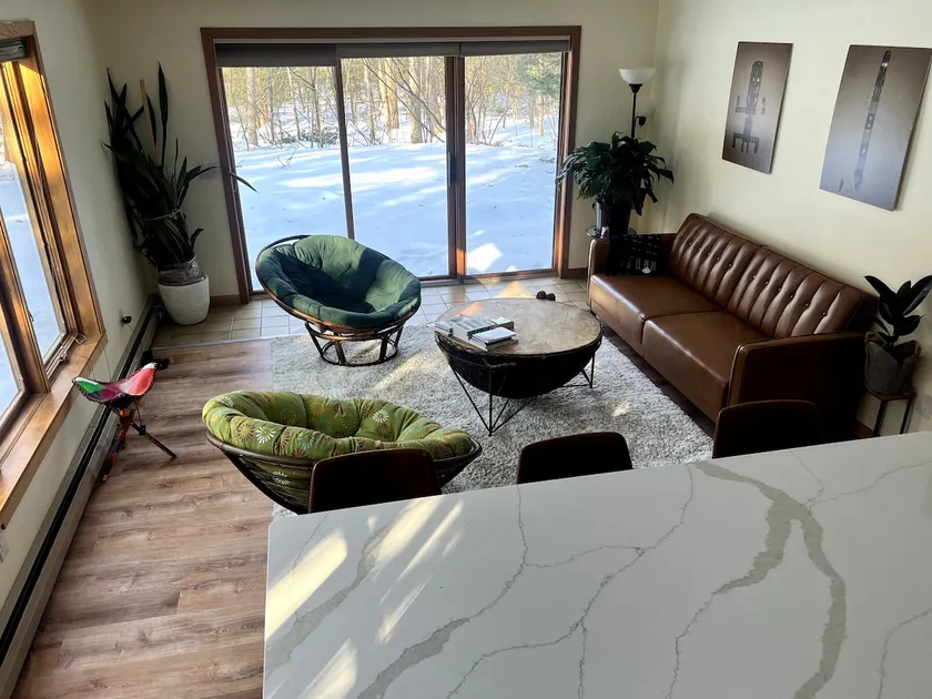 The Robert Frost Trail Lodge - Image 1