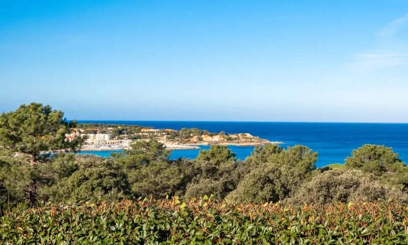 2-bedroom sea view apartment in Sant Ambroggio - Image 1