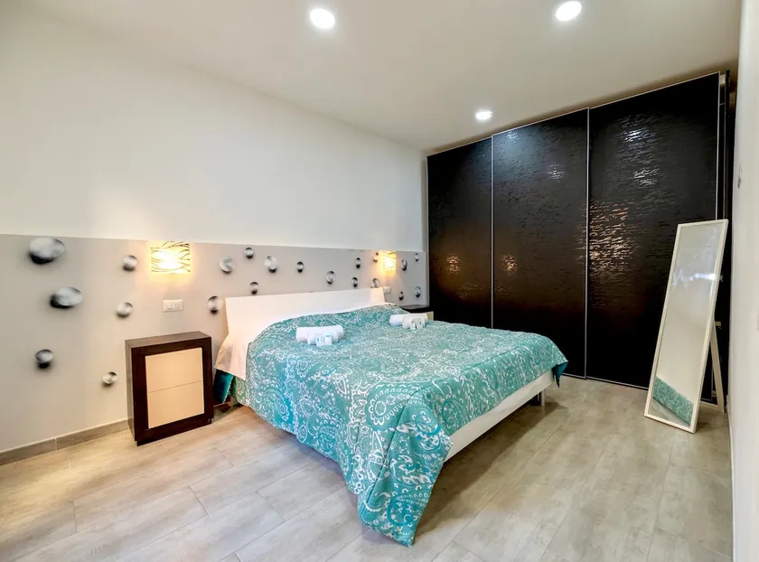 Comfortable flat in the center - Image 1