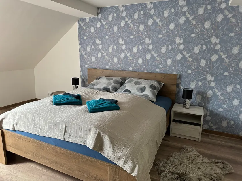 Attic apartment 105m2 terrace - Image 1