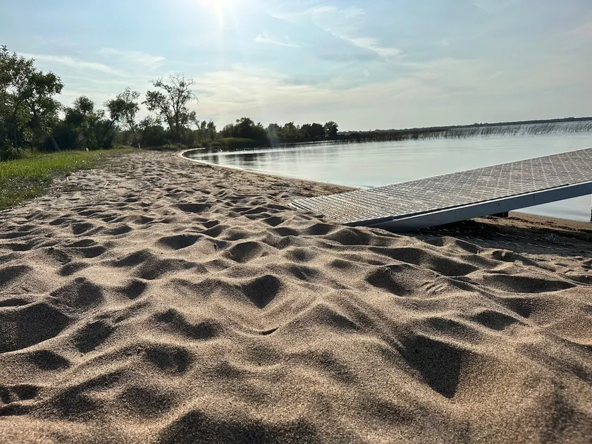 The Oaken House | Sandy Beach, Sauna & Pickleball! - Image 1
