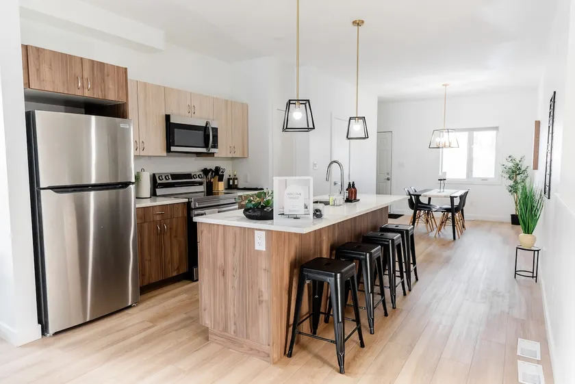 Cozy Stay Near Airport|Bright, Clean and Peaceful! - Image 1