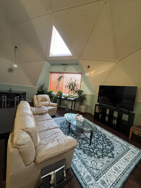 Sun-washed Geodesic Dome Apt - Image 1
