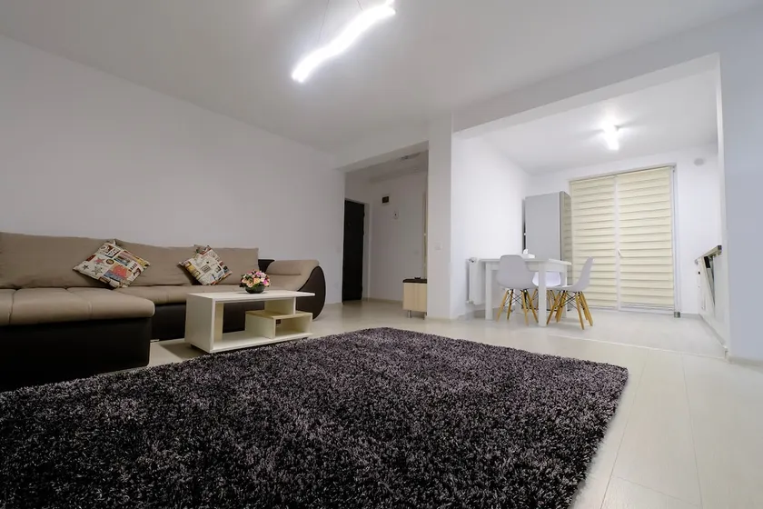 DarYna Luxury Apartment - Image 1
